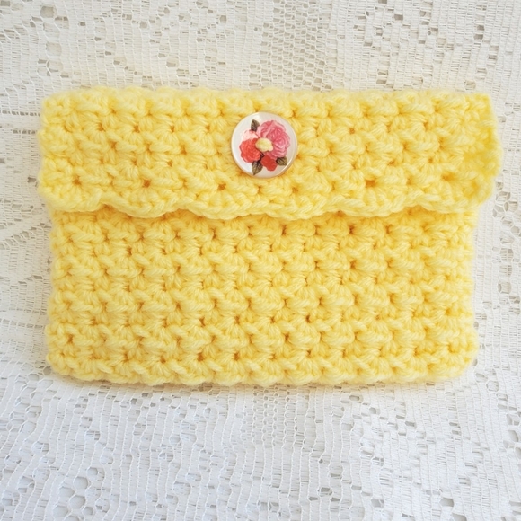 Hand Crafted Handbags - 🎁 Sunshine and Roses Crocheted Bag